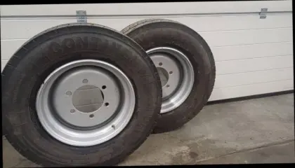 Komplett-Kipperreifen 235/75R17,5, 6 Loch, ET0