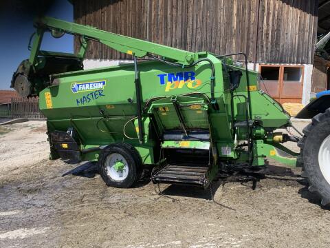 Futtermischwagen Faresin TMR 1050