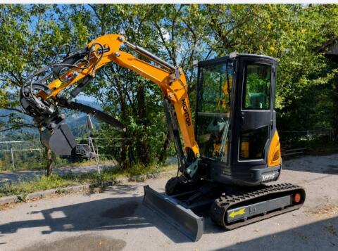 Minibagger HT25 Kubota Motor, z veliko dodatne opreme