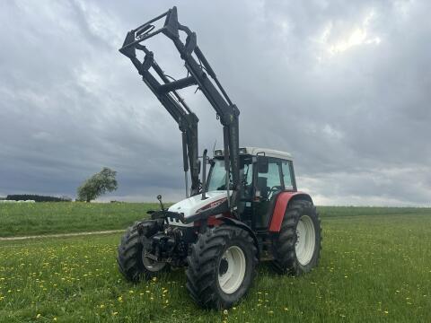 Steyr 9094 mit Mammut Frontlader, baugleich Case CS