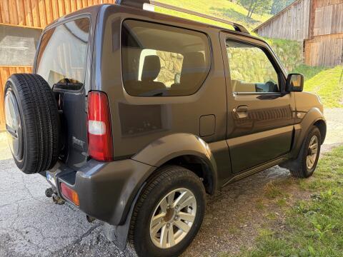 Suzuki Jimny SUV/Geländewagen