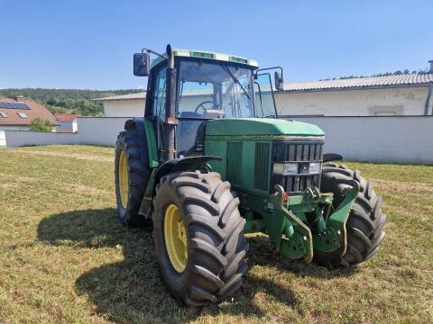 John Deere 6600