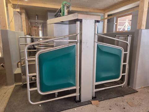 GEA Melkroboter neu oder gebraucht DairyRobot R9500