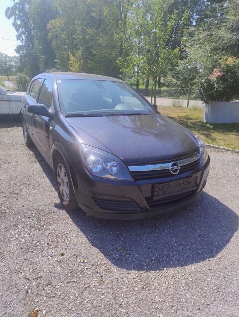 Opel Astra H 2004