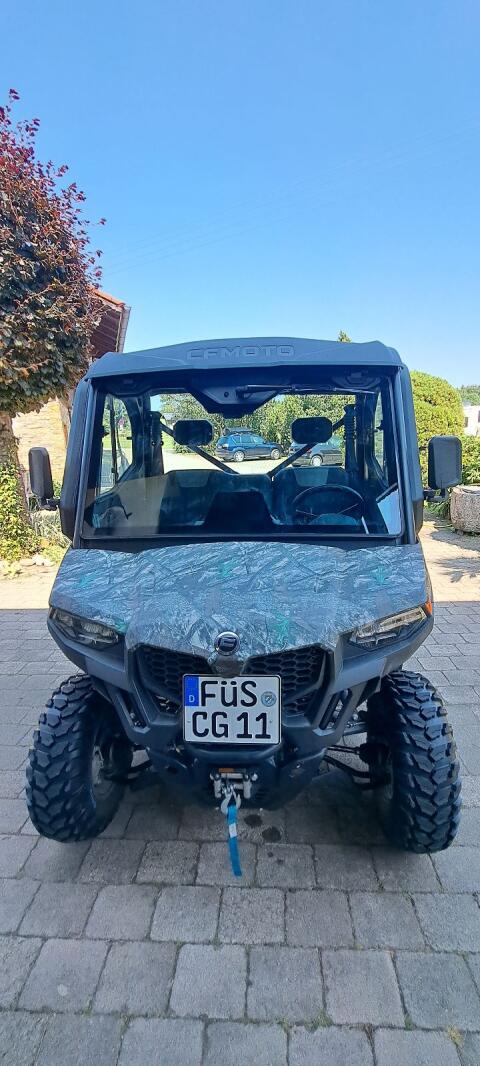 CFMOTO UForce 600 UTR mit Camouflage-Folie