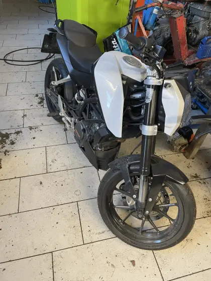 KTM Duke 200