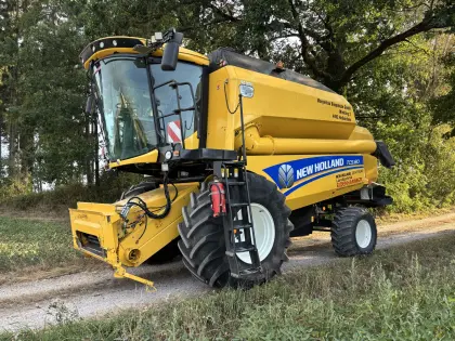 New Holland TC 5.80 inkl. Varifeed 4,7 m