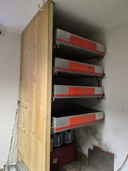 5 Schwerlast-Aluminium-Schubladen aus Feuerwehr-LKW