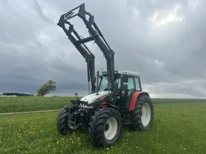 Steyr 9094 mit Mammut Frontlader, baugleich Case CS