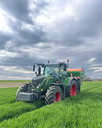 Pflegebereifung Fendt 700