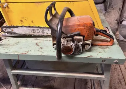 Motorsäge mit Elektrostarter Stihl MS 230C