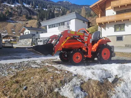 Kubota B1-14 Kleintraktor 19,8 PS
