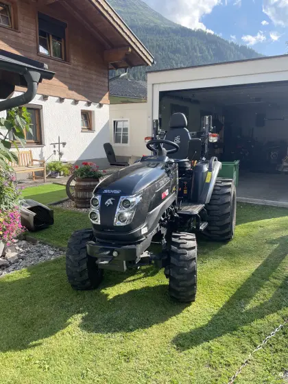 Solis Traktor Solis 26 HST 4WD