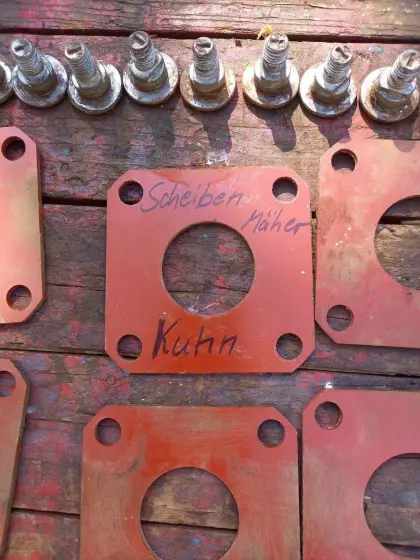Restteile Kuhn Scheibenmäher