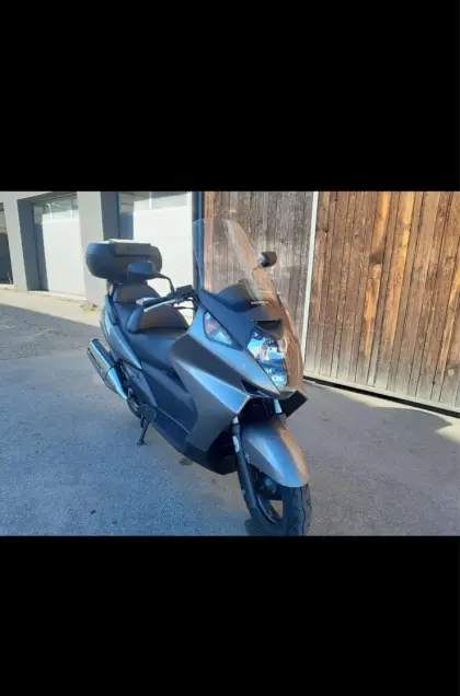 Honda Silver Wing Motorroller 400