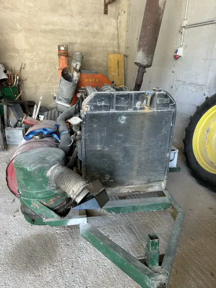 Standmotor mit Maismühle