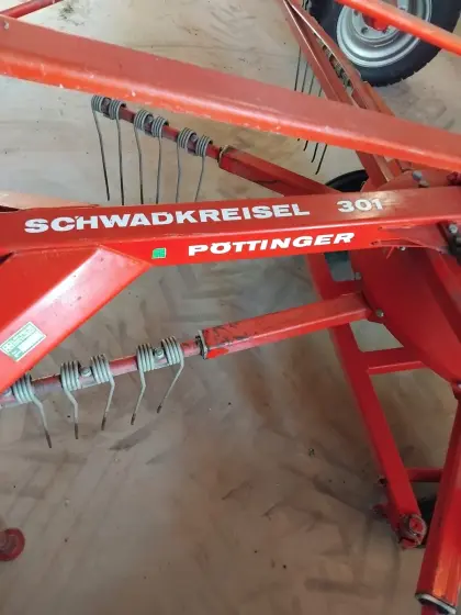 Pöttinger Schwader 301