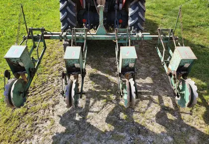 Feldherr Einzelkornsämaschine