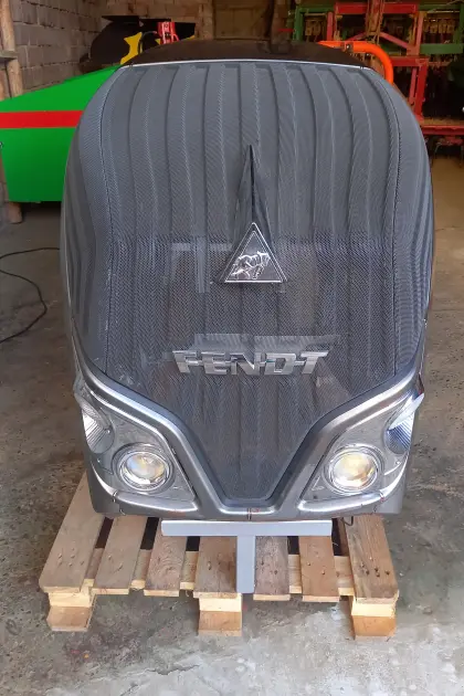 Fendt 724 Motorhaube