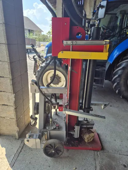 Holzspalter 15 t