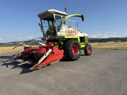 Claas Jaguar 690