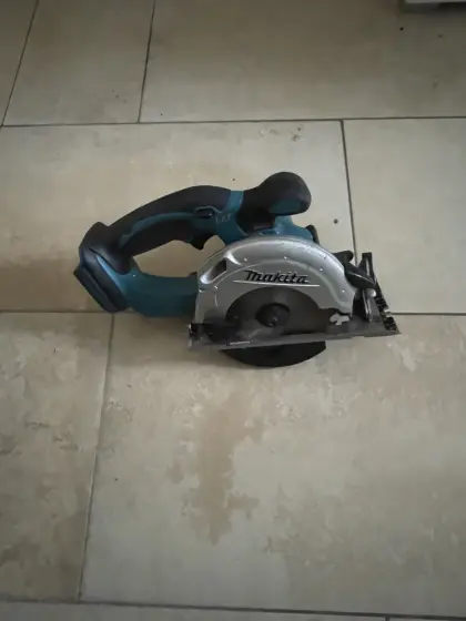 Makita DSS 501 Akku-Handkreissäge