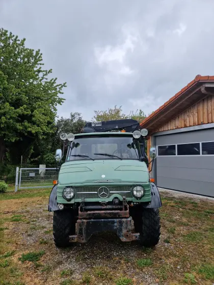 Mercedes-Benz Unimog 406