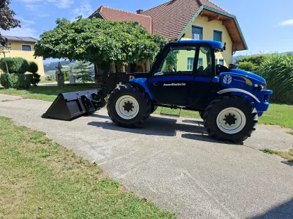 New Holland Hoflader LM435A