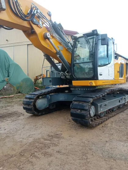 Kettenbagger Liebherr R 922