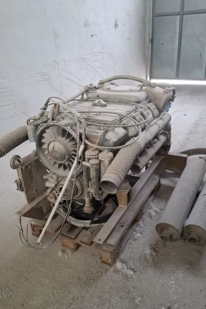 V8-Dieselmotor Deutz F8L413