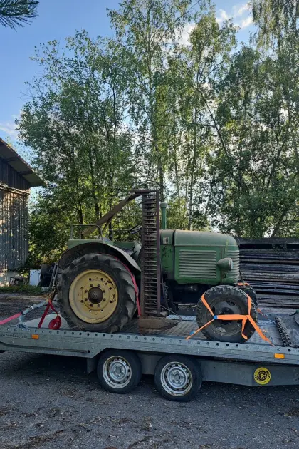 Suche alte Traktoren und Zubehör