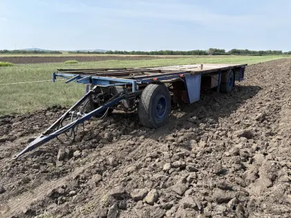 Kistenwagen, Strohanhänger, Heuwagen