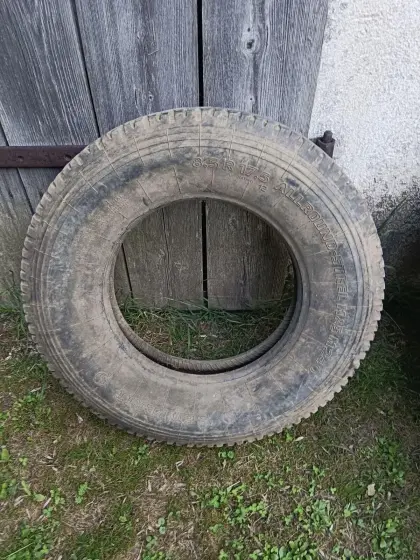 Verkaufe 1 Stk. Reifen 8.5 R17.5