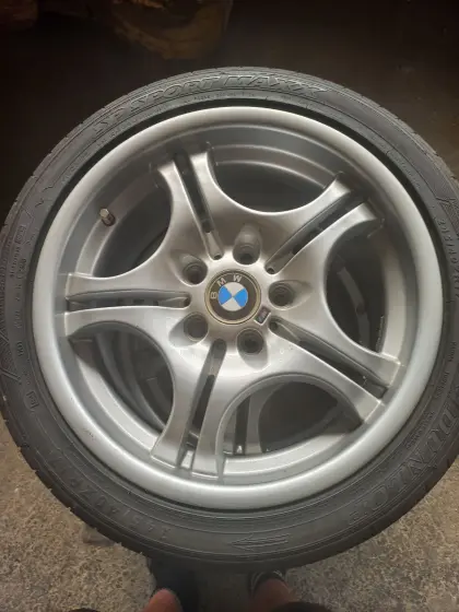 BMW M3 Felgen plus Reifen