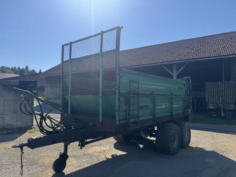 Miststreuer und Silierwagen Oehler