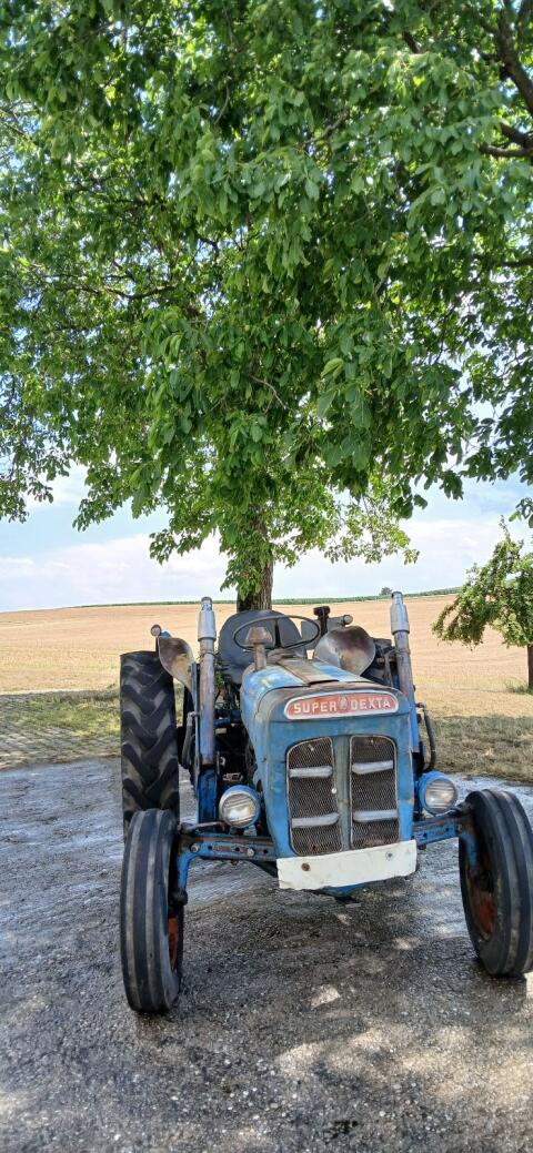 Fordson Super Dexta