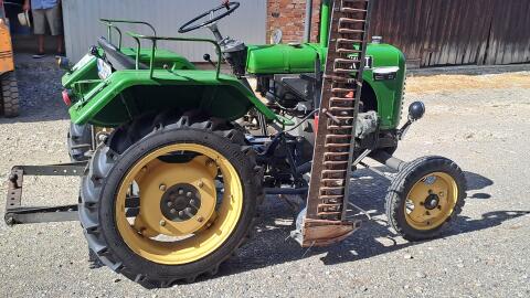 Steyr T80 mit Mähwerk T80