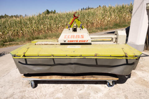 Claas Frontmähwerk 250F
