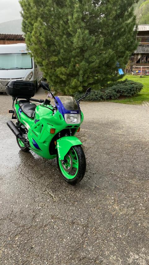 Honda CBR 511
