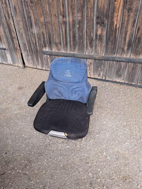 Verkaufe Luftsitz Grammer Maximo Comfort Plus MSG95A/731