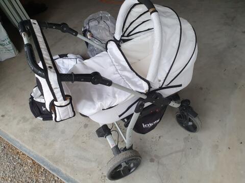 Kinderwagen mit 3 Aufsatzmöglichkeiten, Autositz Leviroo