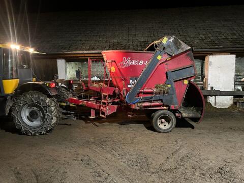 Futtermischwagen BvL V-Mix 8 LS