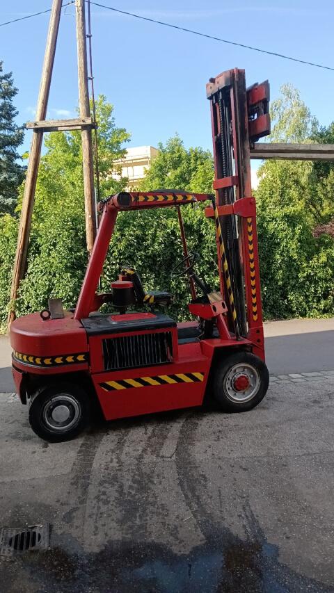 Dieselstapler 5 t (Seitenschieber)