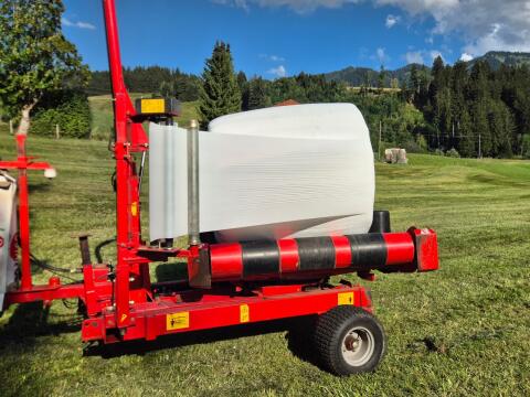 Rundballenwickler Pöttinger Rollprofi G400