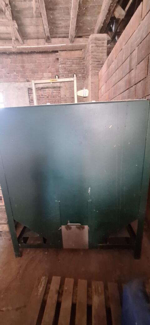 Container