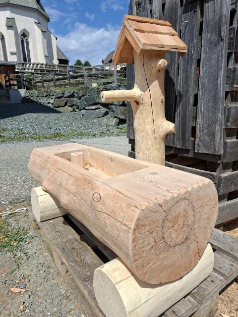Brunnentrog Brunntrog Holzbrunnen