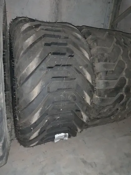 Reifen 400/60-15.5