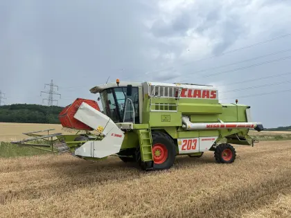 Claas Mega 203