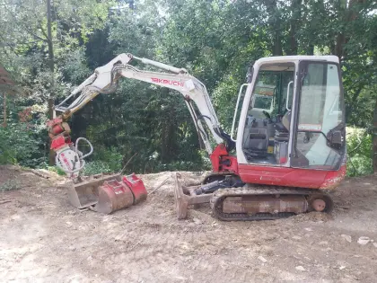 Takeuchi TB 228
