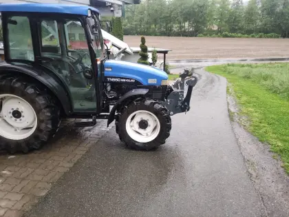 New Holland TN 55D